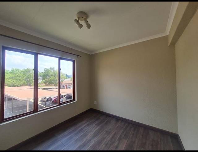 2 BEDROOM TOWNHOUSE FOR SALE IN MARAIS STEYN PARK